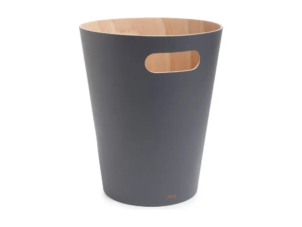 Cesta de madera con asas de transporte