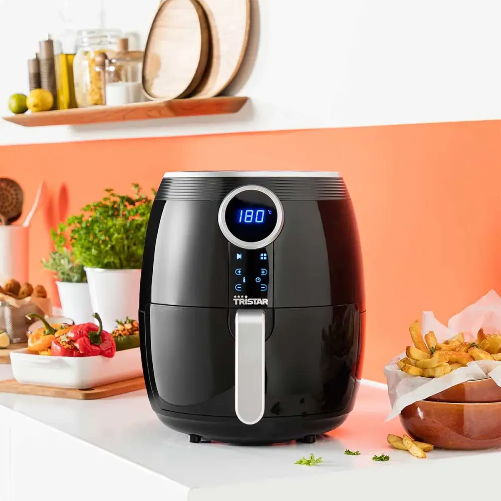 Freidora de aire Tristar FR-6956 Crispy Fryer 1500W 4,5L 8 modos 200ºC negro
