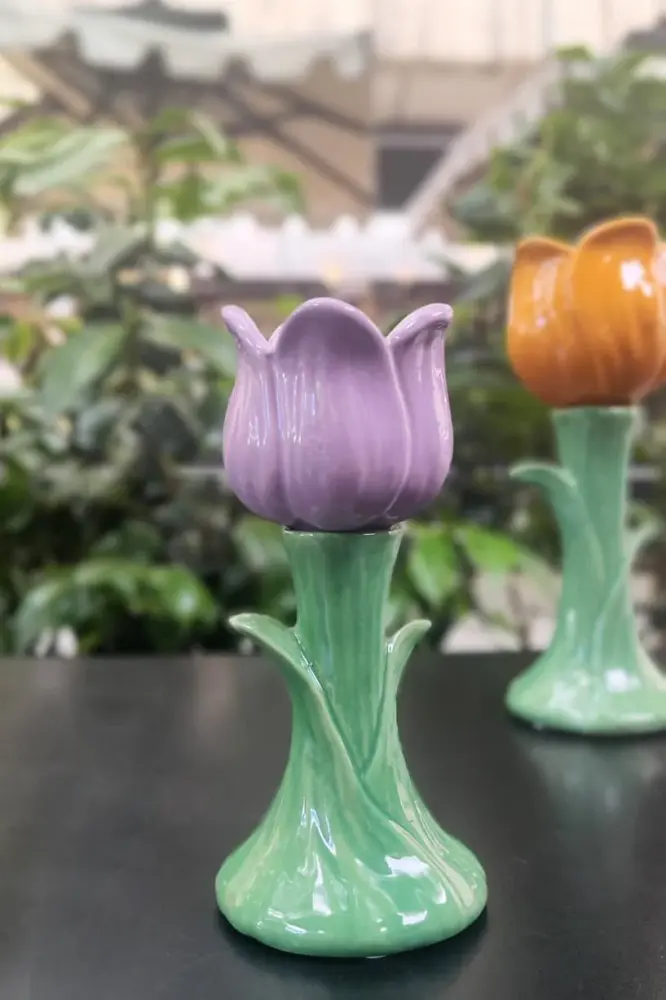 Vaso Decorativo Jarrón Con Diseño De Tulipán Lila