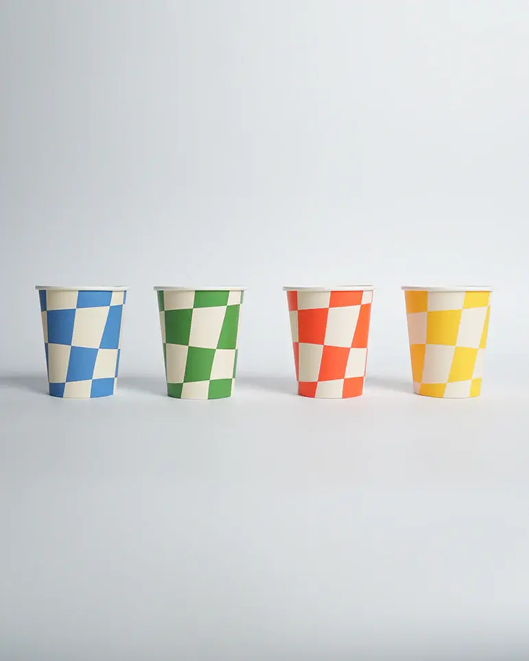 Acento Decorativo Vasos de Fiesta de Papel Cuadros (x12) - Colección Chico Chef