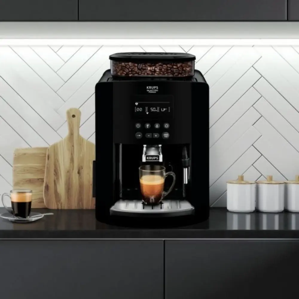 Cafetera Expresso superautomática Essential Con display Krups