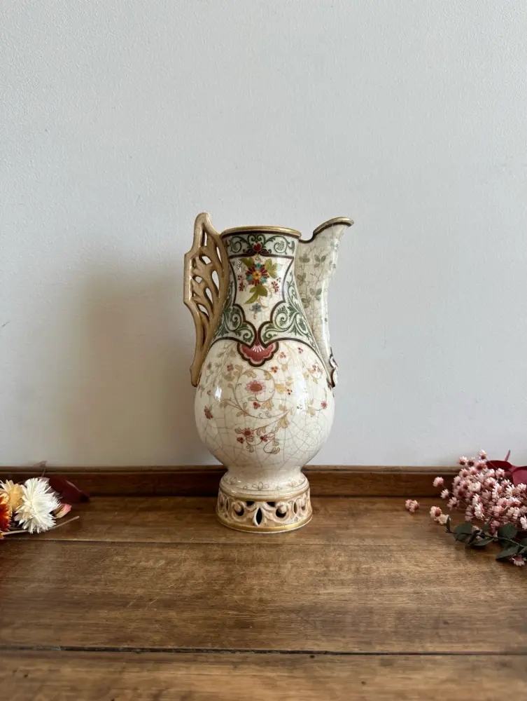 Vase en porcelaine peinte à la main époque 19 ème en Estilo Abstracto Expresivo