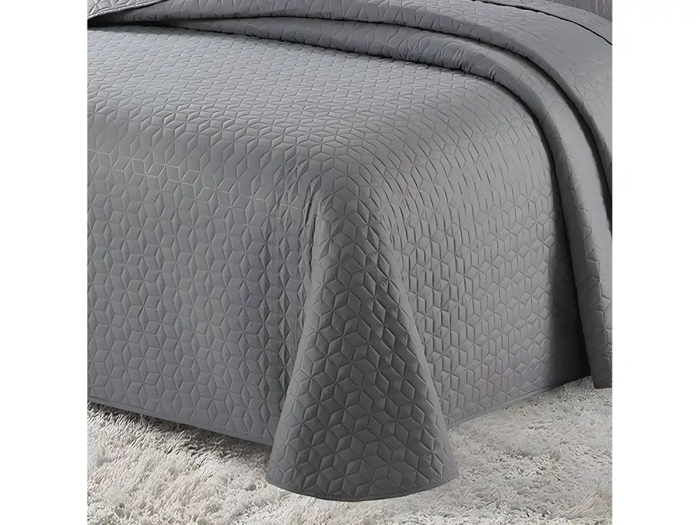 Colcha Bouti Castro Color Gris Cama 150 Incluye 2 Fundas.