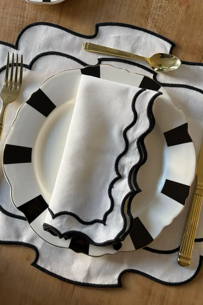 Servilleta Con Diseño De Blonda Blanca Y Negra para Comedor