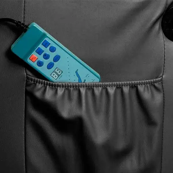 Sillón Compac negro de masaje y calor de Cecotec con Almacenamiento para Mandos