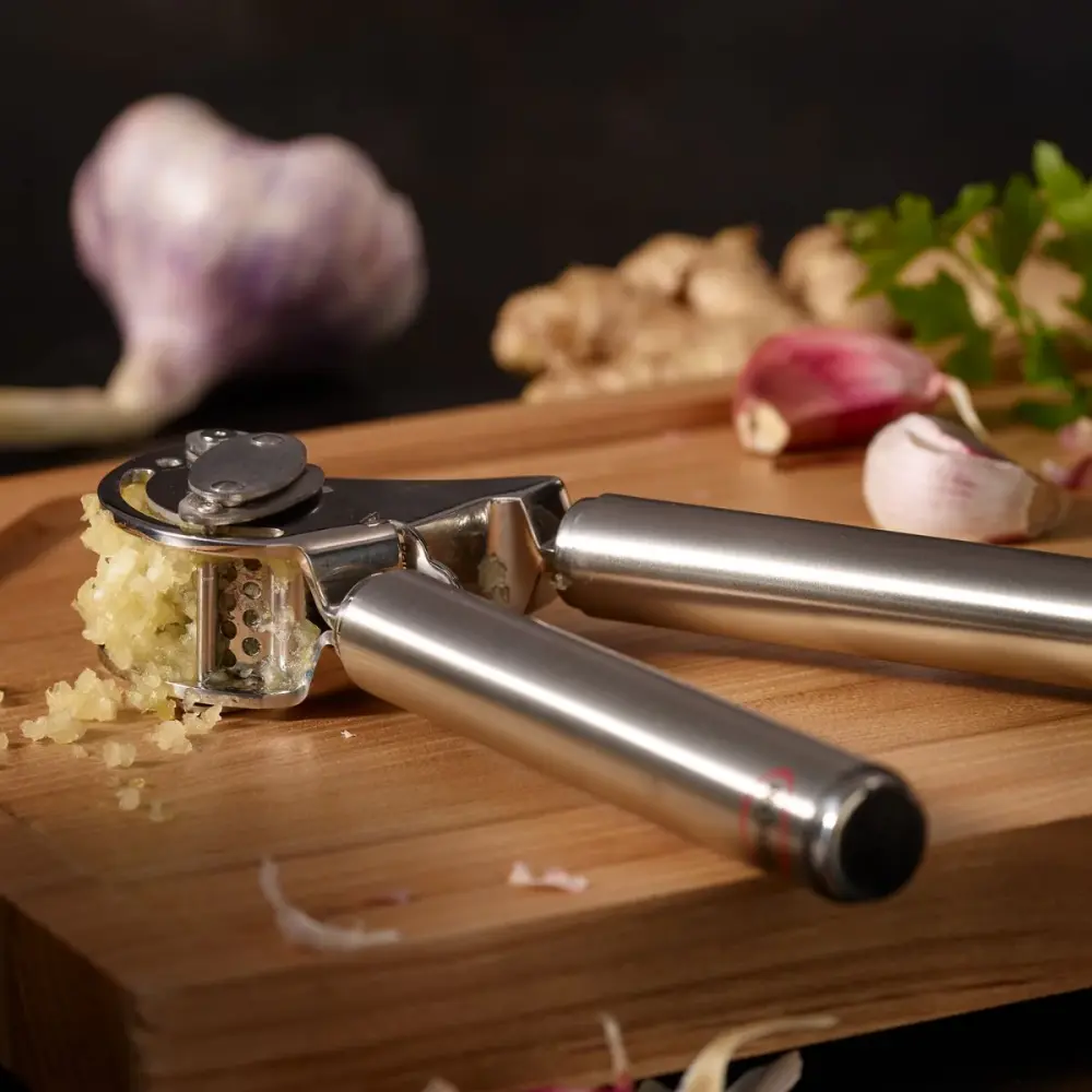 Rösle Stainless De acero Garlic Press Scraper