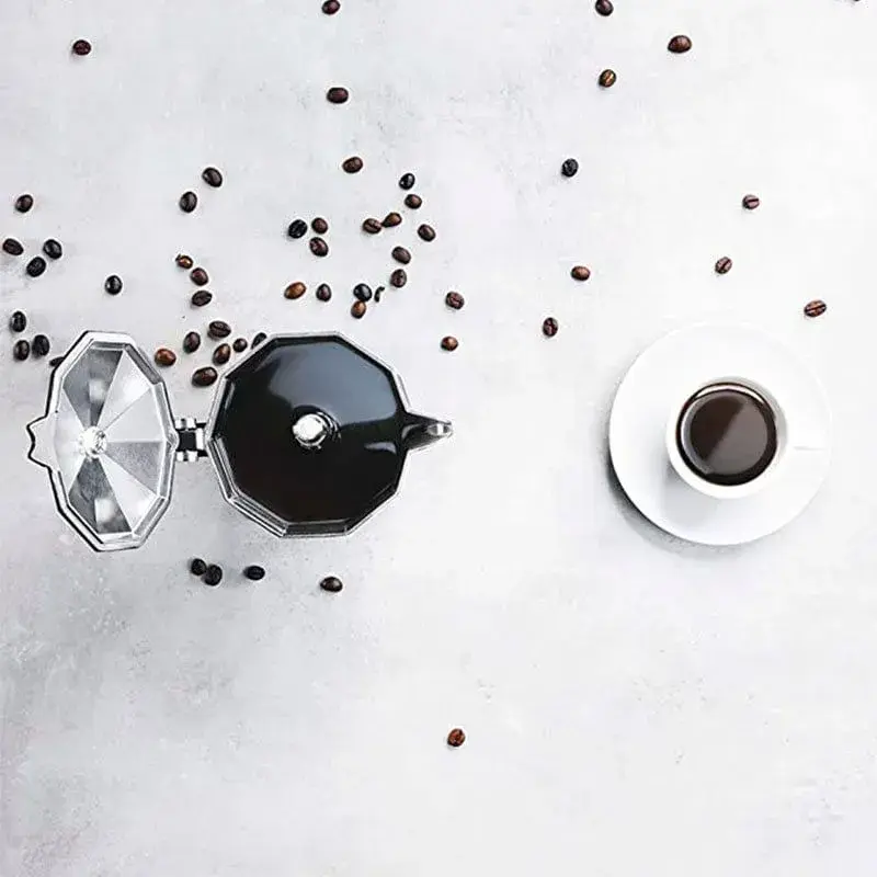 Cafetera italiana Cecotec Mokclassic 1200 Marfil 12 tazas aluminio fundido beige/negro