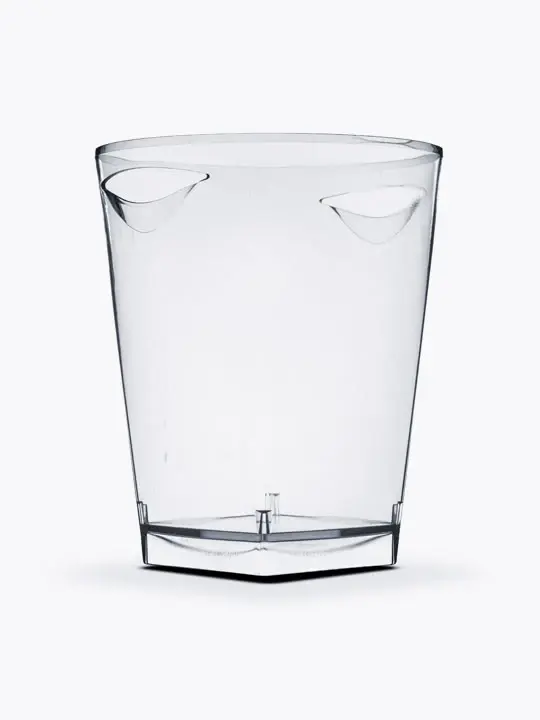 Cubitera para hielo y botellas