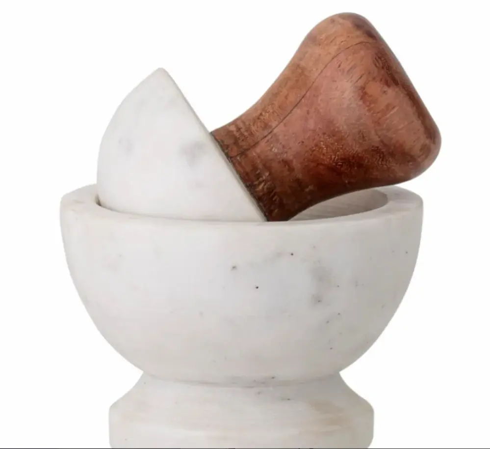 Mortero de marmol blanco Ernfred con mango de marmol y madera